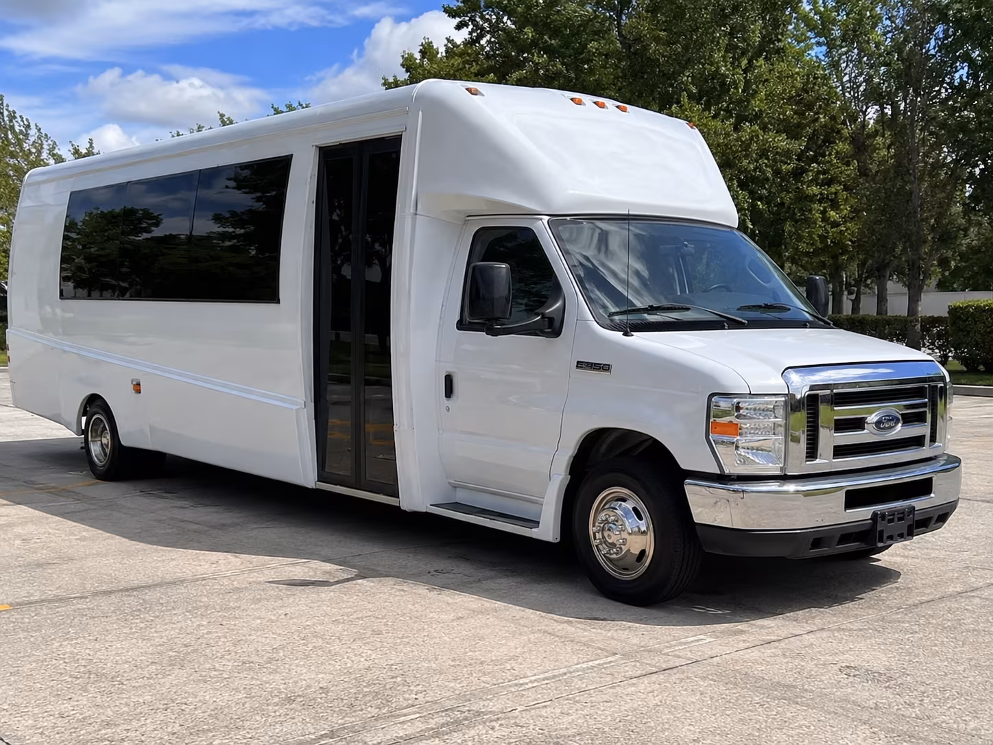 El Monte Winery Tour & Pub Crawl Transportation