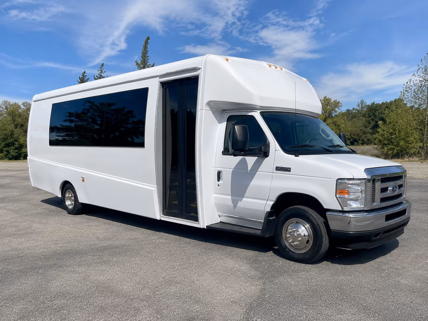 Pasadena Birthday, Sweet 16, & Quinceañera Transportation group transportation